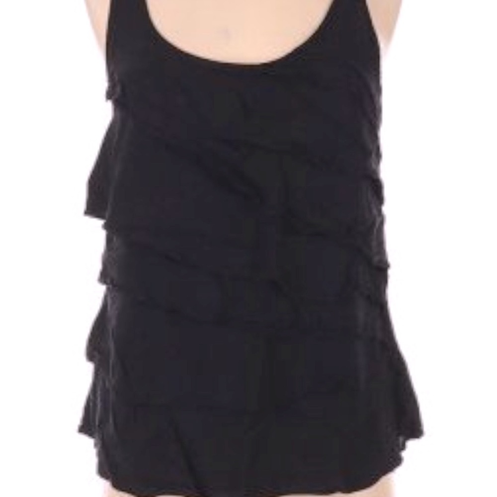 Elle black scoop neck ruffled top size Medium.